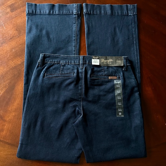 Wrangler Retro Mae Flare Jeans - Picture 5 of 16